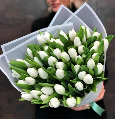 Тюльпаны в коробке \"Леди Pink\" - купить с доставкой в Москве