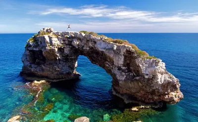 ТОП-10 самых красивых природных арок на морском побережье | Ассоциация  Туроператоров