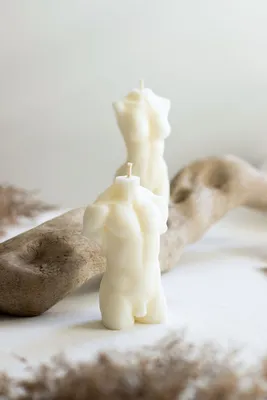 Файл STL Обнаженный женский торс для украшения дома 👫・Шаблон для 3D-печати  для загрузки・Cults
