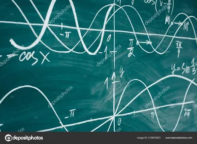 Школьный Урок Математики Тригонометрии Графики Функций Доски — стоковые  фотографии и другие картинки Тригонометрия - iStock