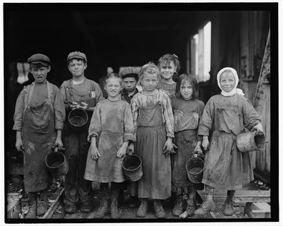 Солдатский труд. История знаменитой фотографии | Популярная наука | Дзен