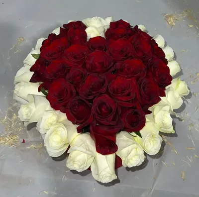 Букет из 101 розы «Цвети от счастья!» купить по цене 14 610 руб. с  доставкой в Краснодаре