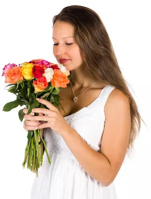 Изображение рук, держащих цветы: символ жизни и радости