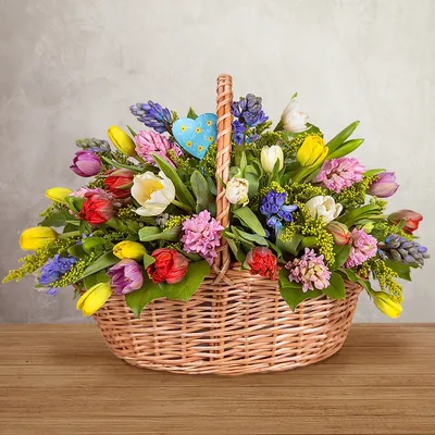 Букет цветов для мамы из роз и эустом - заказать и купить за 6 990 ₽ с  доставкой в Москве - партнер «ЦВЕТОЧКИ»
