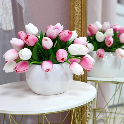 Купить корзину цветов тюльпаны 9500 в интернет магазине с доставкой по  Москве