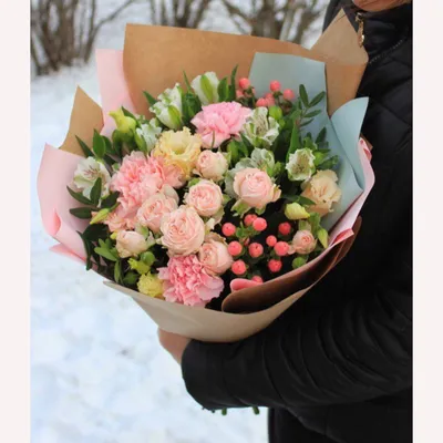 Фото букета цветов в руках