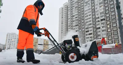 Уборка снега — услуга уборки снега трактором по низким ценам | СтройСнаб 28