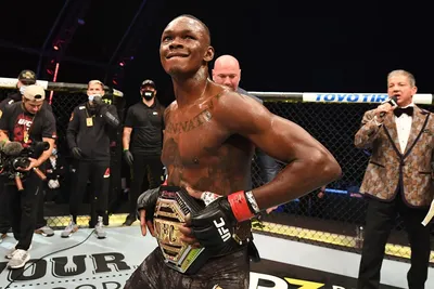 Исраэль Адесанья в UFC: коллекция лучших фото | Исраэль Адесанья Фото  №33019 скачать