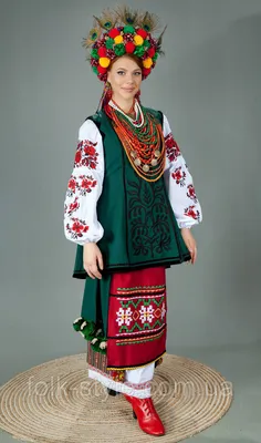 Украинский этнический женский костюм центрального региона Украины № 212 (44  - 60 р.) купить недорого от украинского производителя вышиванок и  национальных костюмов в интернет-магазине ❰❰FOLK STYLE❱❱