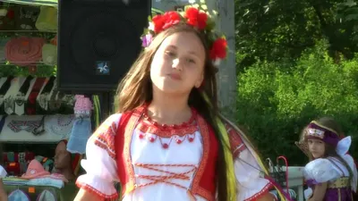 украинские национальные костюмы в показе PlayFashion Junior - YouTube