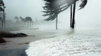 В Западной Европе бушует ураган \"Киаран\" | За рубежом | ERR