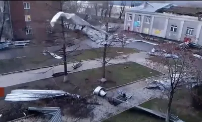 Ураган в Харькове: бойцы ГСЧС 35 раз выезжали убирать упавшие деревья (фото)