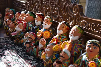 Обычаи и традиции узбекского народа: приветствие, гостеприимство,  менталитет, правила поведени