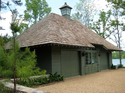 Одноэтажный дом из бруса 12х13 с вальмовой крышей