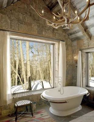 Современный интерьер ванной комнаты на даче | Идеи дизайна загородной ванной  | Arredamento bagno rustico, Design bagno rustico, Lampadari da bagno
