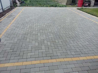 Фотография стильных вариантов укладки тротуарной плитки кирпичик для участка