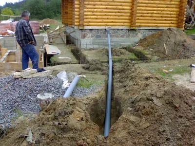 Делаем водопровод на даче: как правильно выбрать трубы и другие  комплектующие | ivd.ru