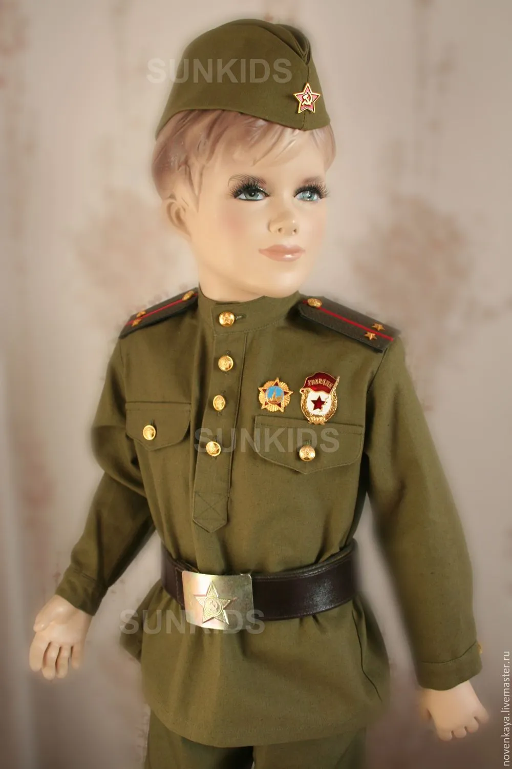 Купить военную форму военных лет. Детская Военная форма. Девочка в военной форме. Дети в военной форме. Кукла в военной форме.