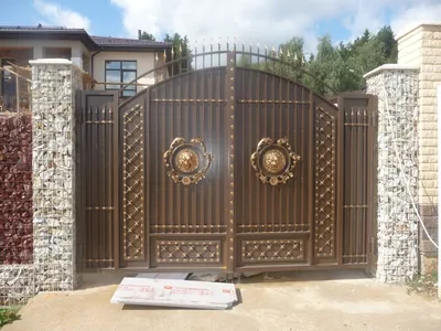 Распашные ворота для дачи с монтажом и установкой под ключ от 18 000 руб.,  купить ворота распашные с гарантией