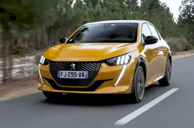 Вид Спереди Нового Автомобиля Peugeot 508 Красной Модели — стоковые  фотографии и другие картинки Авто-шоу - iStock