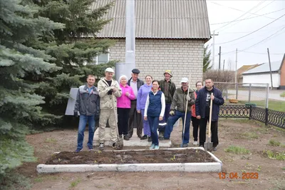 Все — на субботник! В субботу в парке за ЦКиНТ! | 05.05.2022 | Полевской -  БезФормата