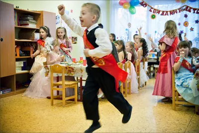 Оформление шарами выпускного в детском саду купить в Москве с доставкой:  цена, фото, описание | Артикул:A-007004