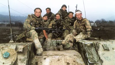Подвиг десантников на высоте 776 в Аргунском ущелье вспоминали сегодня в  Уссурийске - PrimaMedia.ru