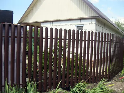 Деревянные заборы для дачи - классика жанра загородной жизни. Деревянный  забор для дачи - качество исполнения по доступной цене от производителя.