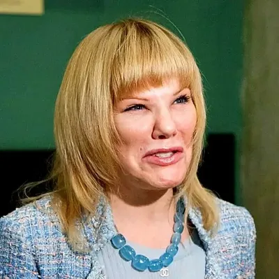 Работает в театре, ее доход 300 тысяч рублей в месяц: в «Ленкоме»  опровергли увольнение Александры Захаровой