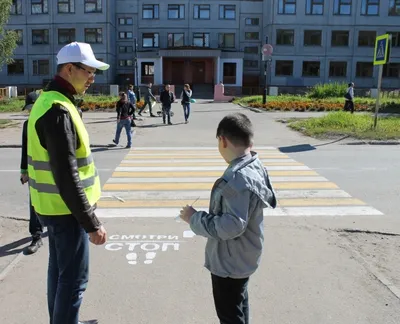 Приподнятый пешеходный переход дорожная неровность сборный