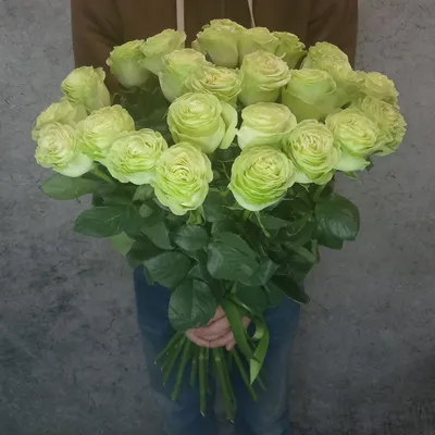 Зеленые розы с черной буквой - сердце за 10 490 руб. | Бесплатная доставка  цветов по Москве