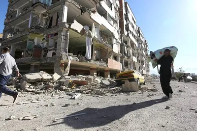 Почему землетрясение в Турции оказалось настолько разрушительным? - BBC  News Русская служба