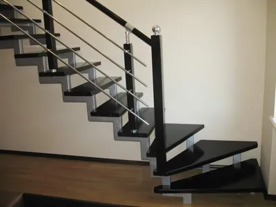 Металлические лестницы на второй этаж в частном доме, железная лестница на  2 этаж (из металла), сварная