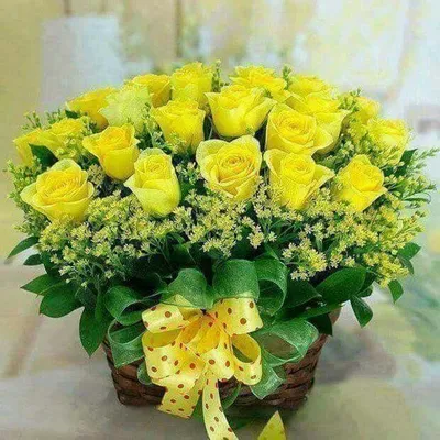 Открытка \"С Днём Рождения!\" желтый фон, белые розы, 19х29 см по оптовой  цене в Астане