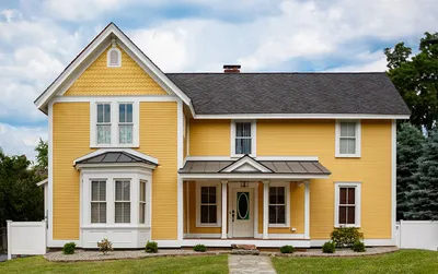 Желтые дома фото – 135 лучших примеров, желтые фото фасада частных  загородных домов и коттеджей | Houzz Россия