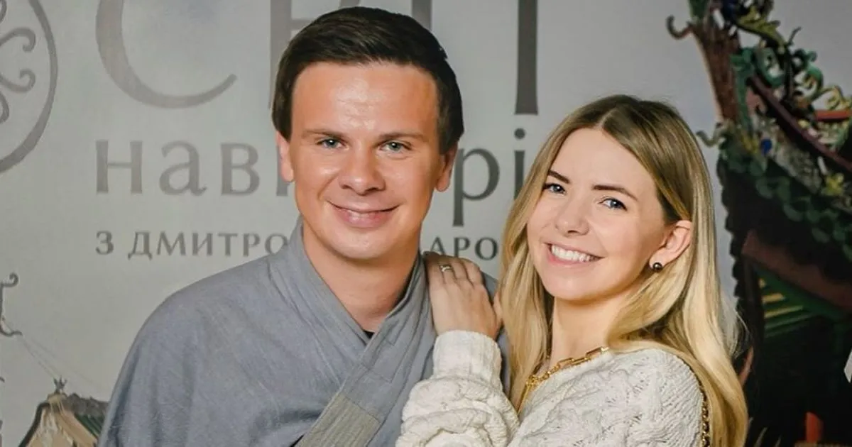 Жена Дмитрия Комарова показала фигуру в прозрачном костюме (ФОТО): читать на Golos.ua Жена Дмитрия Комарова показала фигуру в прозрачном костюме (ФОТО): читать на Golos.ua