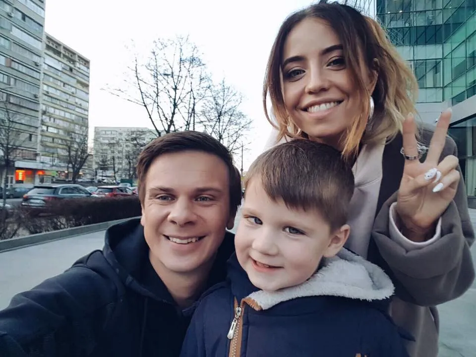 Дмитрий Комаров: Даже когда был в диком племени, звонил жене по видеосвязи - у вождя есть роутер - Новости на KP.UA Дмитрий Комаров: Даже когда был в диком племени, звонил жене по видеосвязи - у вождя есть роутер - Новости на KP.UA
