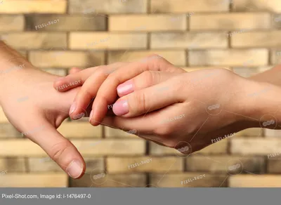 Фото женских рук: детали, которые важны