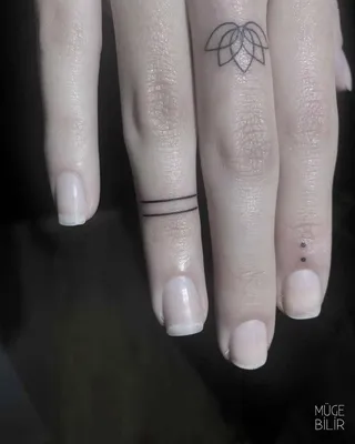 Нежные тату на пальцах рук для девушек