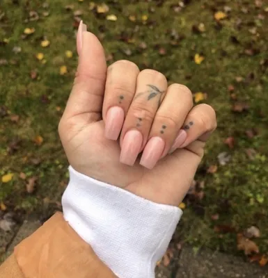 Красивые татуировки на пальцах: новые идеи
