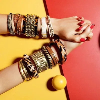 Женские золотые браслеты на руку фотографии