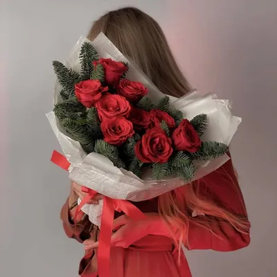 Букет Зимние розы - купить в Барнауле с доставкой
