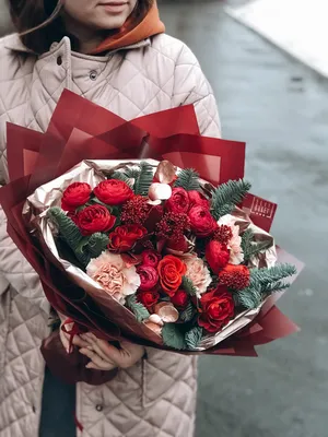 Зимние розы, профессиональное фото, …» — создано в Шедевруме