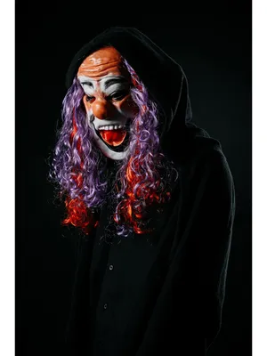 Фотография злого клоуна на празднике Хэллоуин
