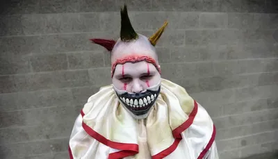 Страшные фотографии клоунов